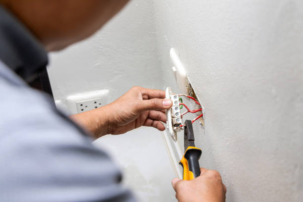 Best Home Electrical Repair  in Meiners Oaks, CA